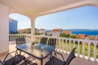 Meerblick Apartment mit WiFi, Grill, Klima und strandnah - Chambres d'hôtes Crikvenica