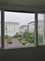 F1 équipé avec ascenseur, parking et près des transports - B&B Argenteuil