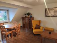 B&B Saarbrücken - Ferienwohnung am Homburg - Bed and Breakfast Saarbrücken