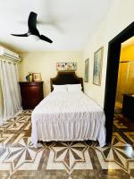 Com Stay Yah So Come Stay Here - B&B
