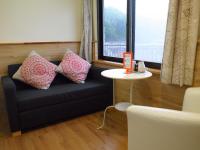 Deluxe Double Room with Side Sea View