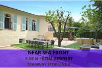 VILLA DES PERGOLAS au pied du TRAM ,à 5 min des plages , 15 min du Centre , jacuzzi - B&B