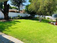 Cozy Garden Facing Guest Suite -(Back up power) - B&B Midrand