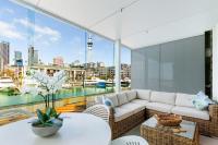 Beautiful harbour view apartment - B&B