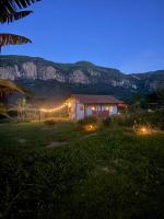Chale Vale das Cachoeiras - B&B