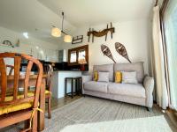 Bonita casa. Gran jardín. Con wifi. - Ferienwohnung