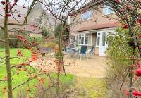 The Garden Apartment - Beautiful spacious garden apartment with two bedrooms and two parking spaces - B&B Filey