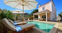 Villa Deluxe