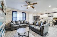 Sailfish Cottage (Anchor Courts #7) - B&B Port Aransas