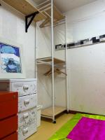 Eenpersoonskamer met Gedeelde Badkamer en Toilet
