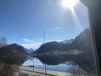 Jølster Lake View - B&B Årdal