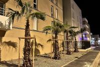T2 Appartement Sunset Lodge à 250 m de la mer, 3 couchages - Bed and Breakfast