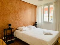 Spacieux T3 climatisé avec parking proche gare - Ferienwohnung