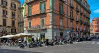 Palm Suites - B&B Napoli
