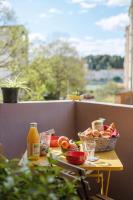T2 Le Grand Aime - Bed and Breakfast