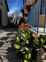 Original and quirky village home - B&B Giat