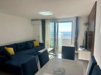 Seafront Blue Duplex - Bed and Breakfast Durrës