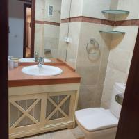 Awesome central house with 3 bedrooms - B&B Ceuta