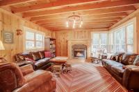 Spacious Classic Cabin Retreat- near Lassen - B&B