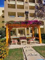 B&B Hurghada - Comfortable studio in hotel 4 stars with private beach for non-egyptians only - Bed and Breakfast Hurghada