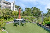 Coastal Views Await - Luxurious 2BR Retreat - B&B