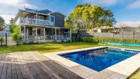 The Birkdale with Heated Pool by Ready Set Stay - BYO Linen and Towels - Chambres d’hôtes
