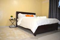 B&B Nakuru - Orange Delight, One Bedroom, Nakuru - Bed and Breakfast Nakuru