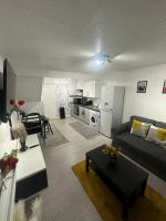 B&B Luton - Nice & Cozy Furnished 1 Bedroom Flat - Bed and Breakfast Luton