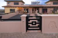 La Caleta Home con Piscina Terraza Jardines privados Terraza y Wifi - Chambres d'hôtes Corralejo