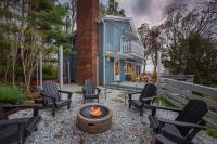 Game Room & Mini Golf Hot Tub Fire Pit - B&B Arden
