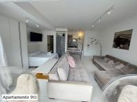 Monolocale con Vista Piscina