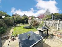 The Capstone Retreat - Beautiful Detached Family Home By Coastline Retreats, Arcade Machine, Parking, BBQ - Chambres d'hôtes Bournemouth