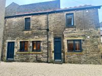 B&B Morecambe - The Balmoral Coach House - Bed and Breakfast Morecambe