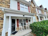#1 Ranked Condo, W Pool, Gym, Gamer Room! - Bed and Breakfast