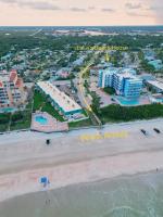 LaLa`s Luxury Beach House - Chambres d’hôtes New Smyrna Beach