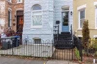 H St DC Haven 4-BR Homestay - B&B