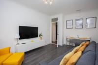 Newly Renovated City Apartment - Ferienwohnung