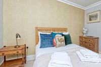 Traditional 1 Bed Apartment, Pimlico - B&B London