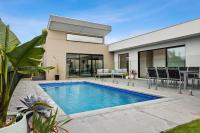 B&B Torquay - Poolside near Beach and Shops - Bed and Breakfast Torquay