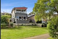 Riviera Lakeside with uninterrupted Water Views - B&B Ocean Grove