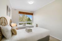 Bright & Lovely @ Balwyn Townhouse w parking BBQ - B&B Ballan