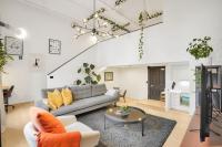 Historic & Designer Loft Style Apt+Parking Pool - Chambres d’hôtes