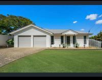 Four bedroom large family home close to Ipswich city - Ferienwohnung