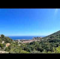 10 min de Monaco petite maison avec jardin vue mer et rocher de Monaco - Chambres d'hôtes La Turbie