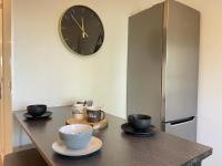Le Bary - 10p - 100m2 - Gare - Parking Privé Gratuit - B&B