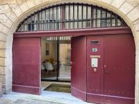Duplex Atypique - Bed and Breakfast