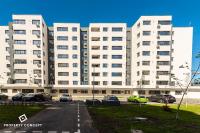 Color Ivory Residence with Free Parking - Ferienwohnung