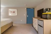 Downtown King Studio w/Kitchenette - Unit 3