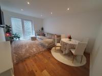 B&B Broxbourne - Broxbourne apartment (2 bed) - Bed and Breakfast Broxbourne