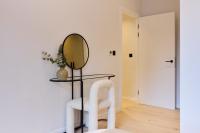 The Brondesbury Place - Bright 2BDR Flat with Balcony & Parking - B&B
